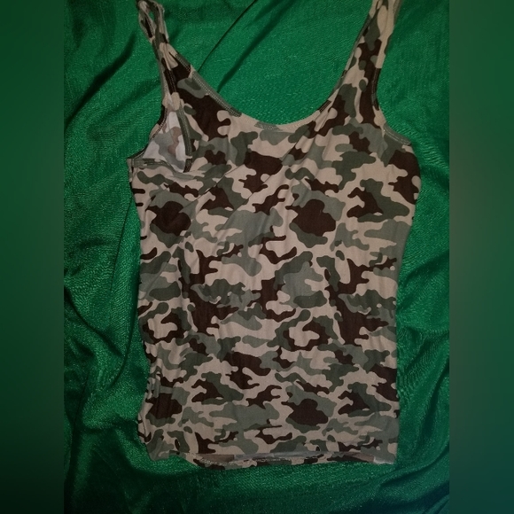No boundaries tank top - Picture 4 of 4